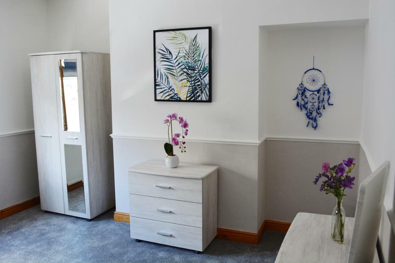 Dream Catcher Cottage Уитби Экстерьер фото