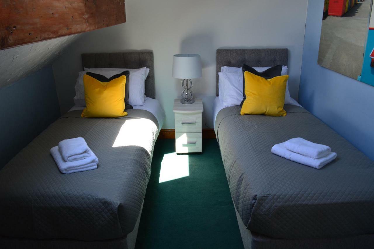 Dream Catcher Cottage Уитби Экстерьер фото