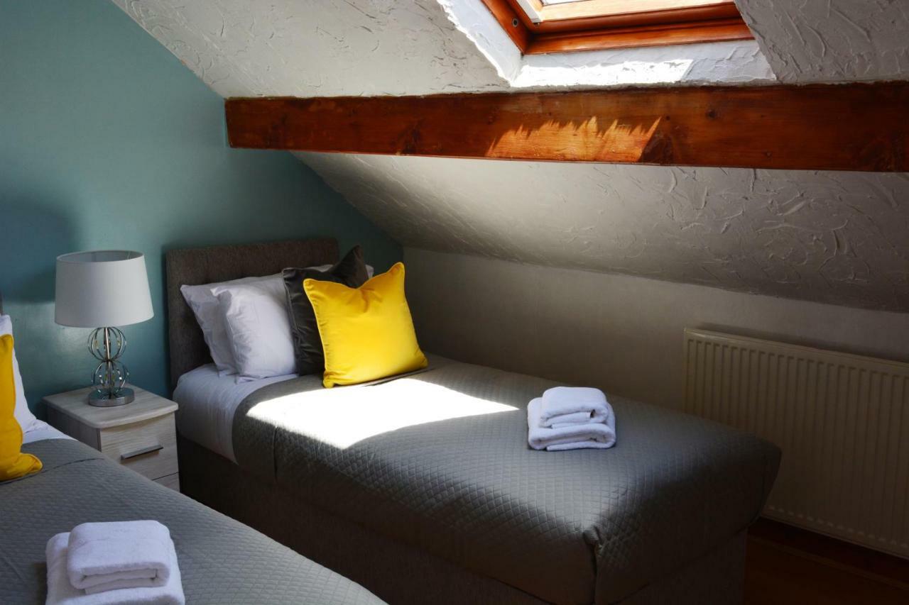Dream Catcher Cottage Уитби Экстерьер фото